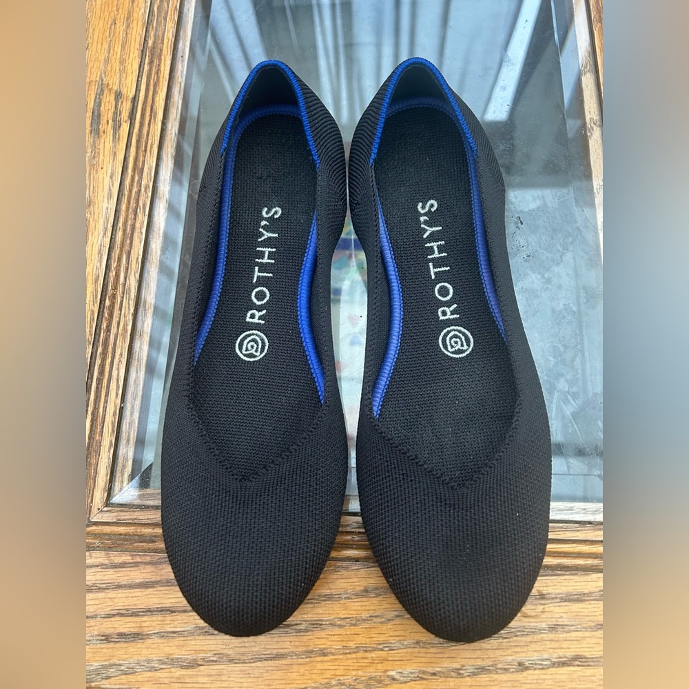 Rothy's Black and Blue Loafers with Minimalist Design size 7.5